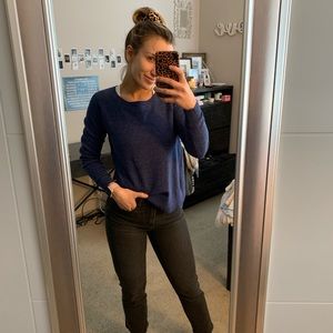 Light weight sweater